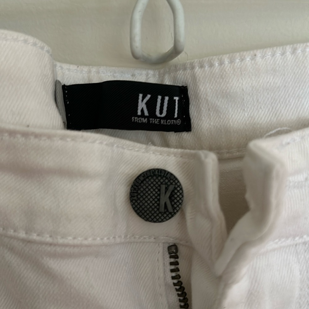 Ankle length straight Kut jeans size 2 color: white